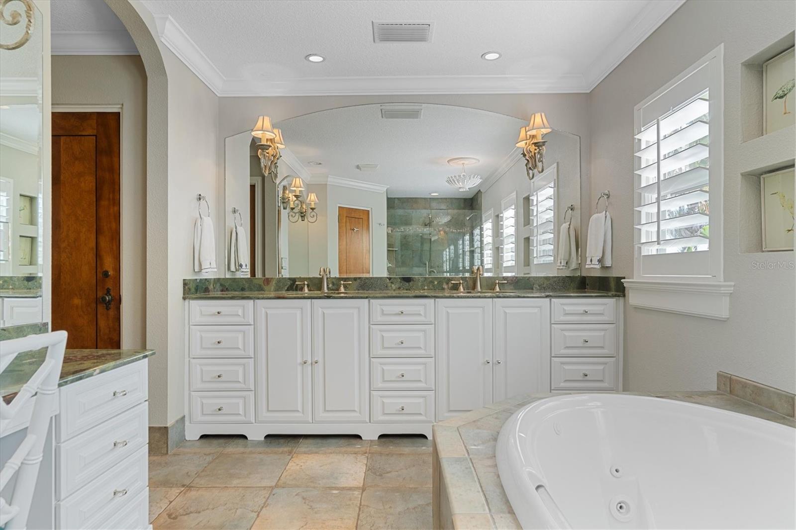 GRANADA TERRACE 2 - Residential