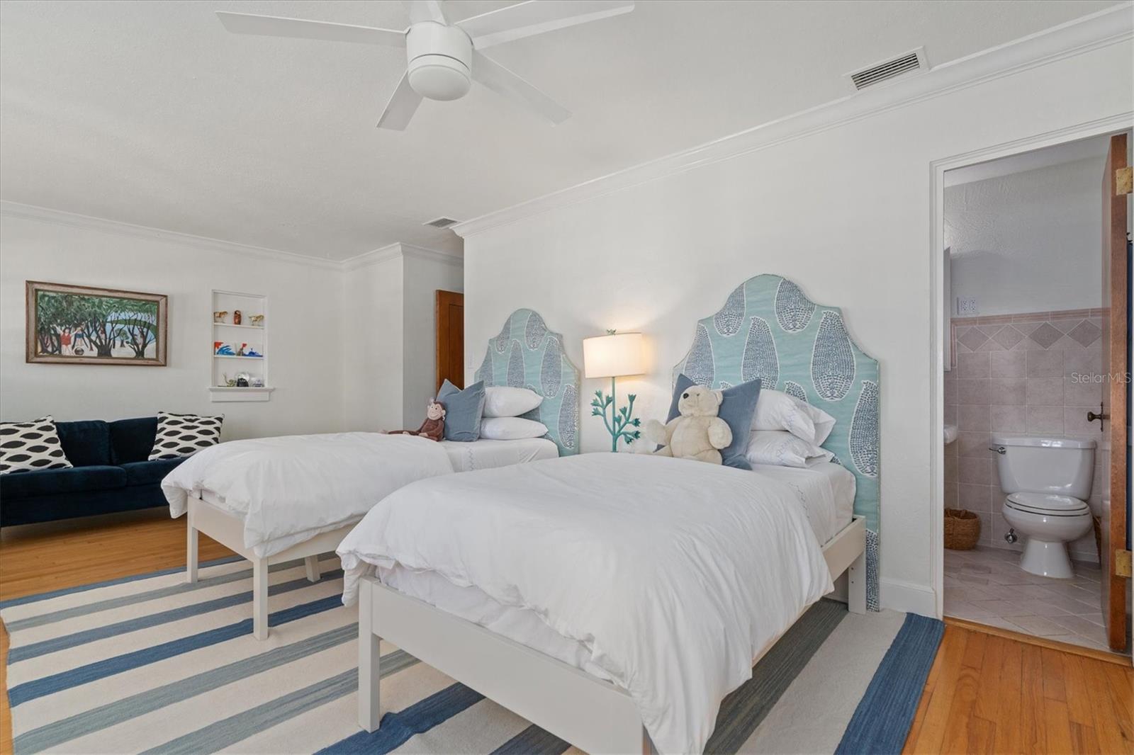 GRANADA TERRACE 2 - Residential