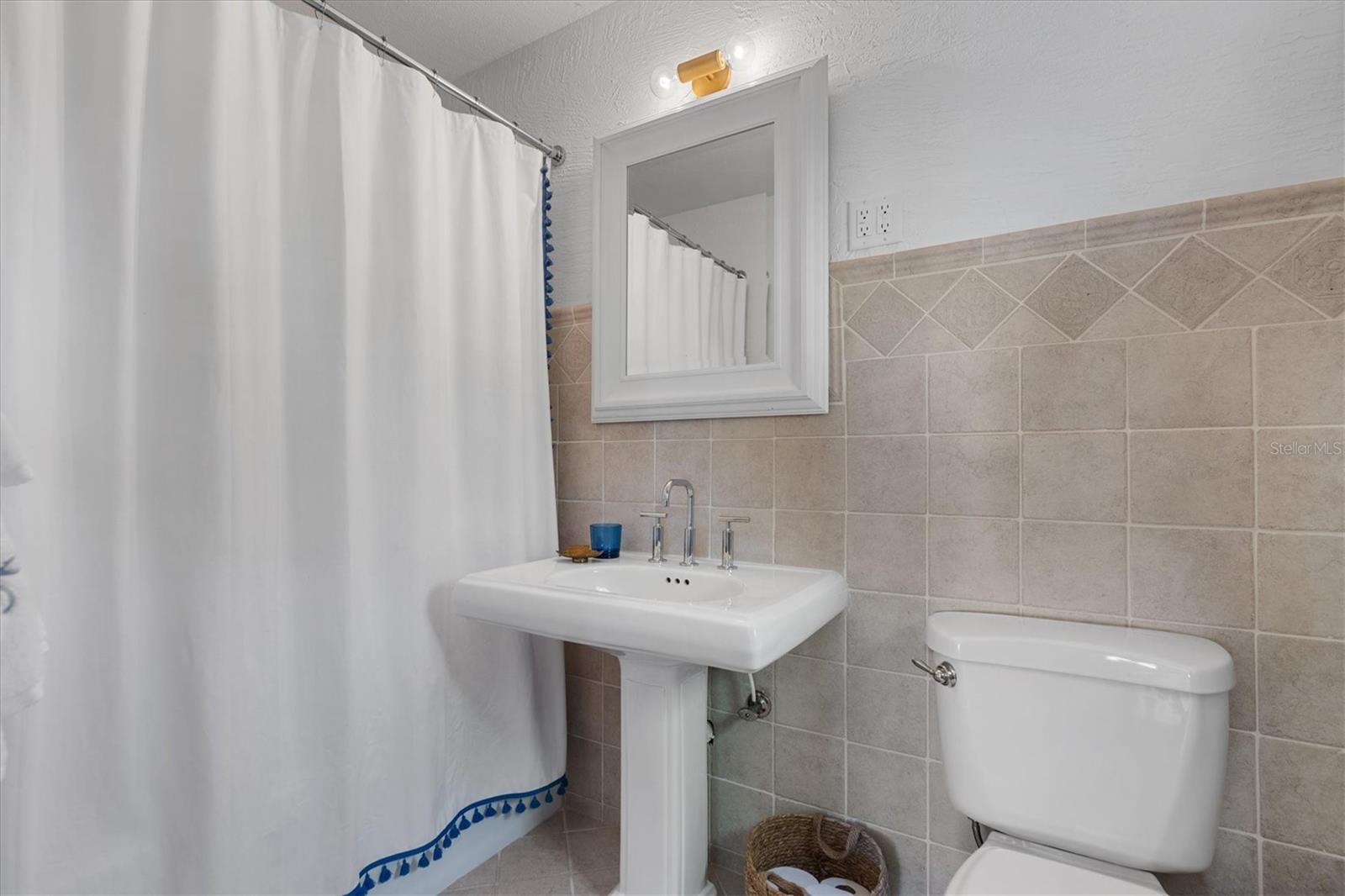 GRANADA TERRACE 2 - Residential