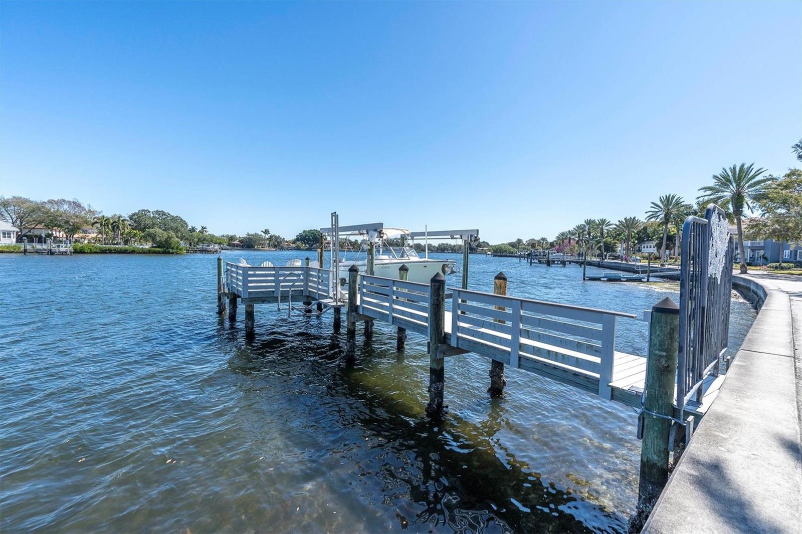 GRANADA TERRACE 2 - Residential