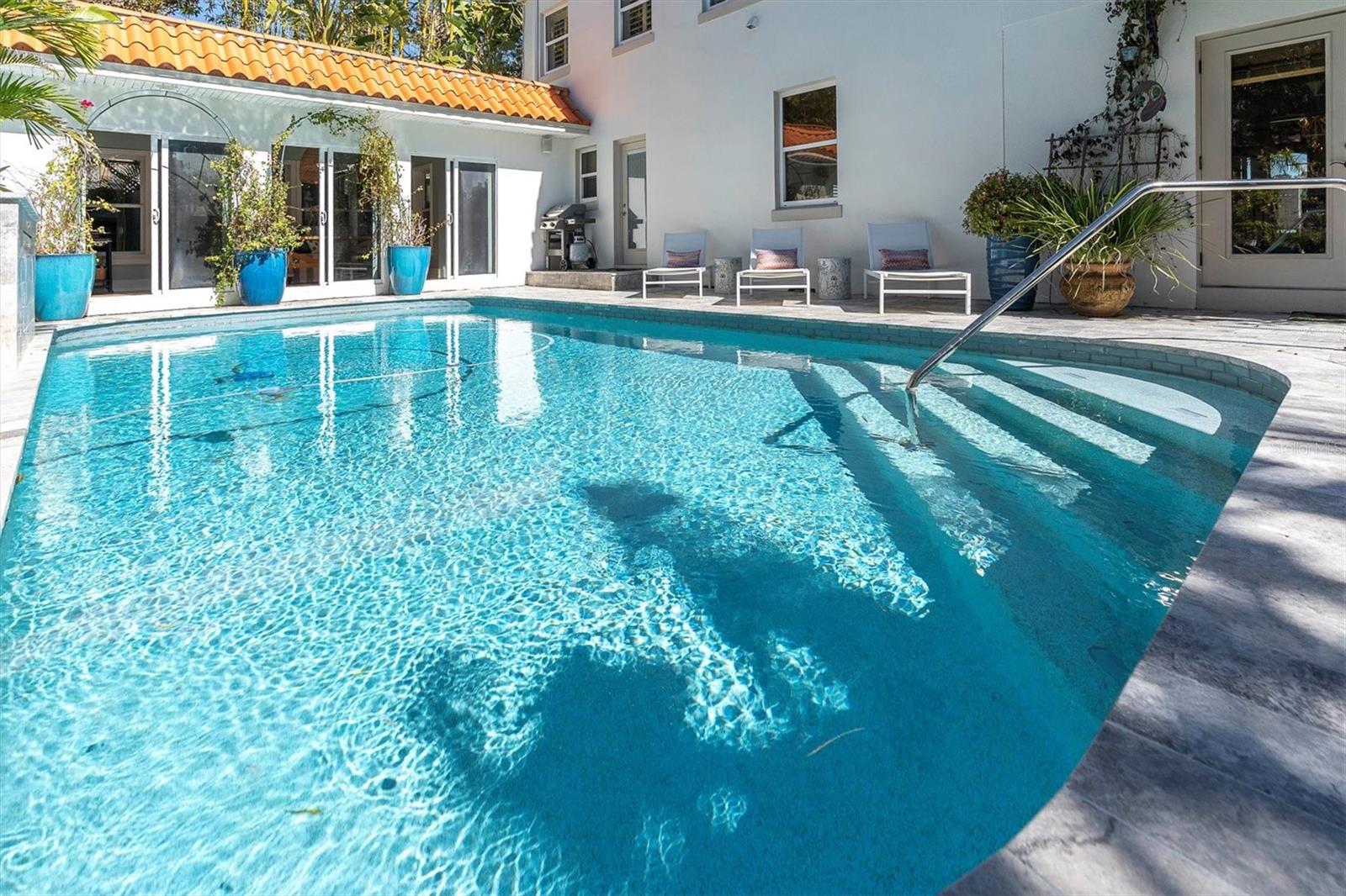 GRANADA TERRACE 2 - Residential