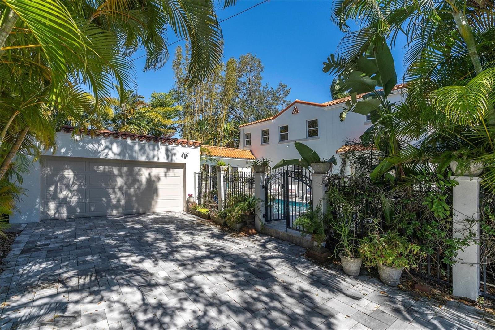 GRANADA TERRACE 2 - Residential