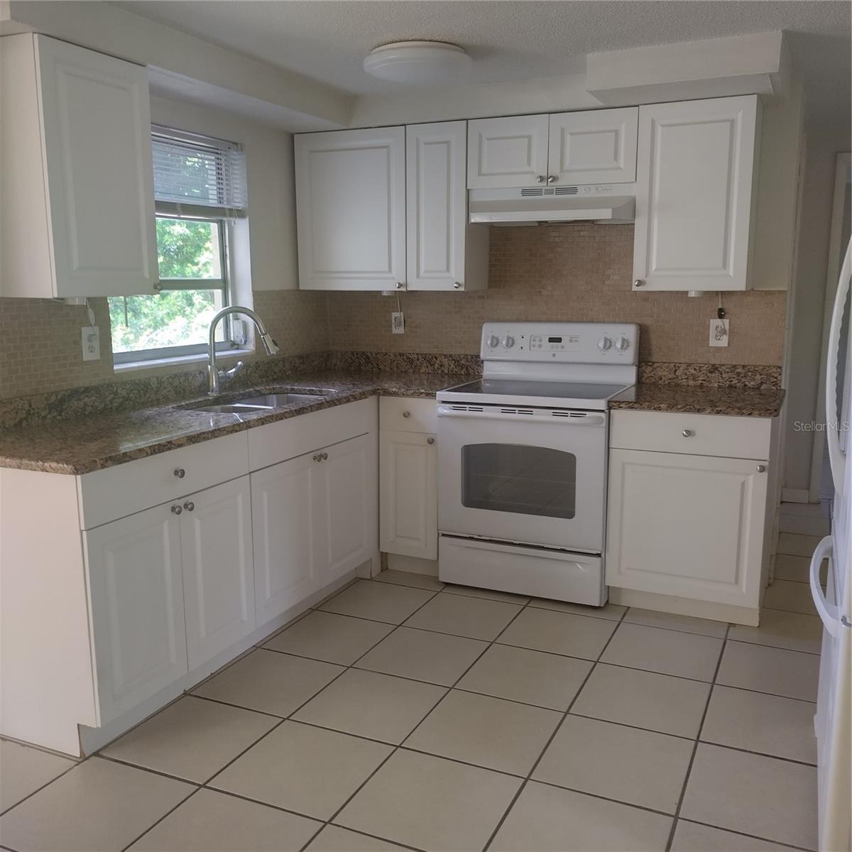 ORANGEWOOD VILLAGE - Residential Lease