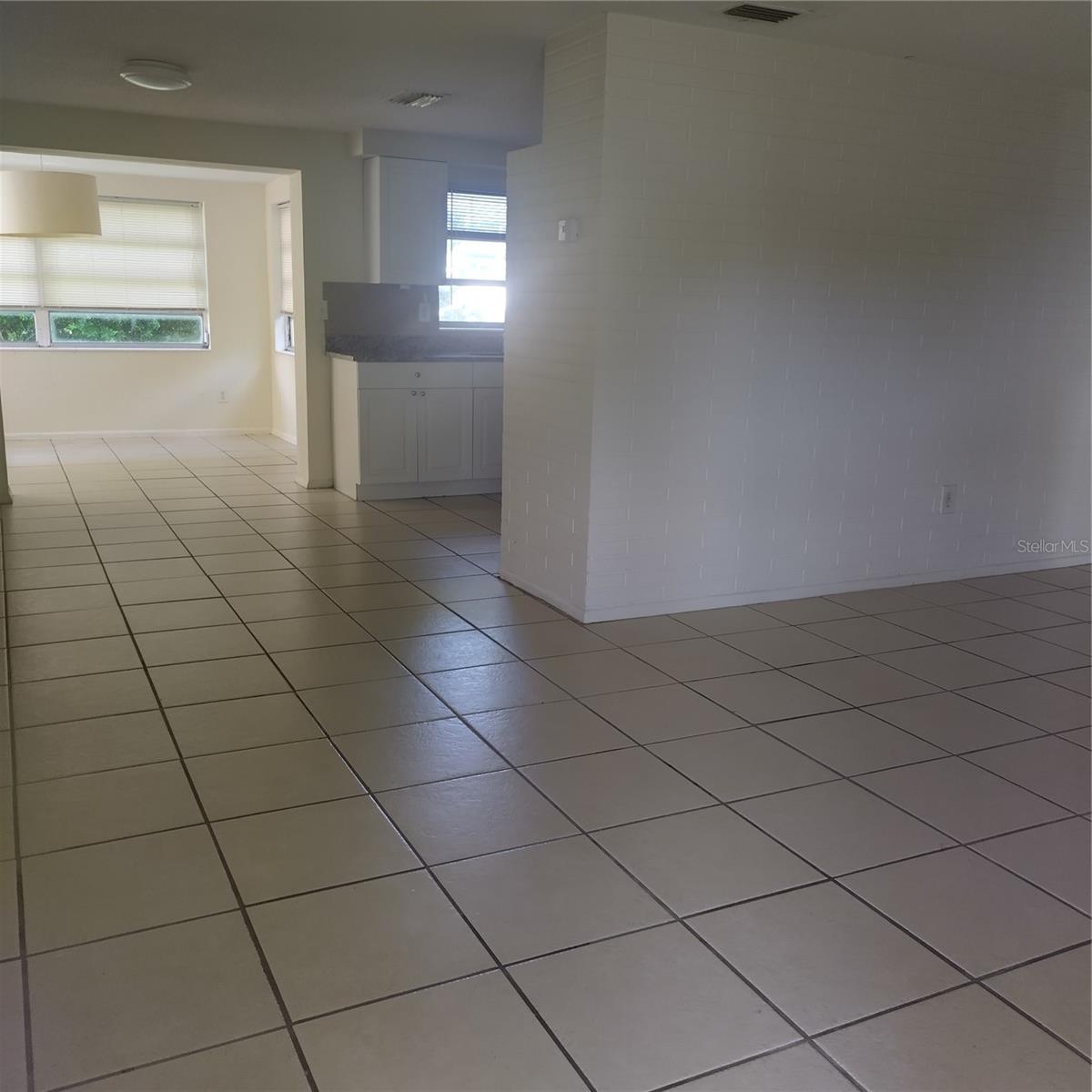 ORANGEWOOD VILLAGE - Residential Lease
