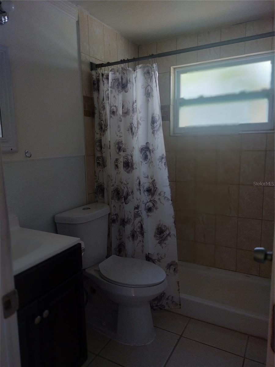 ORANGEWOOD VILLAGE - Residential Lease