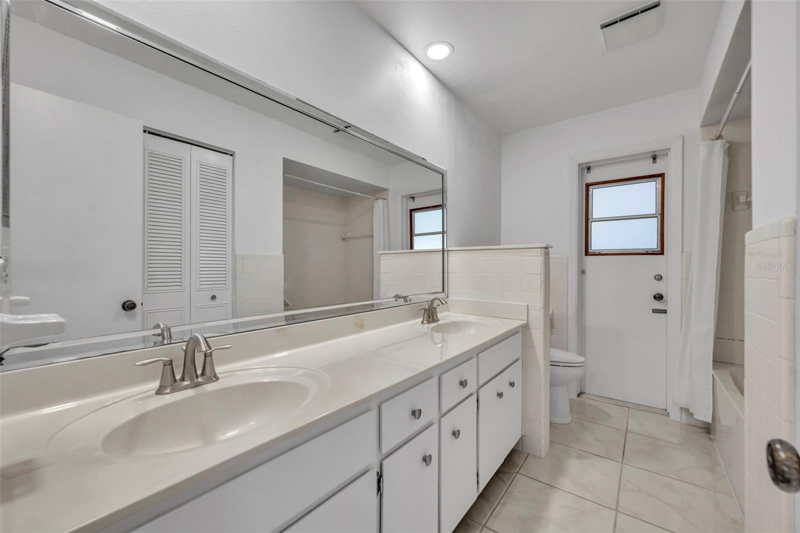 DOMMERICH/MAITLAND HIGHLANDS - Residential