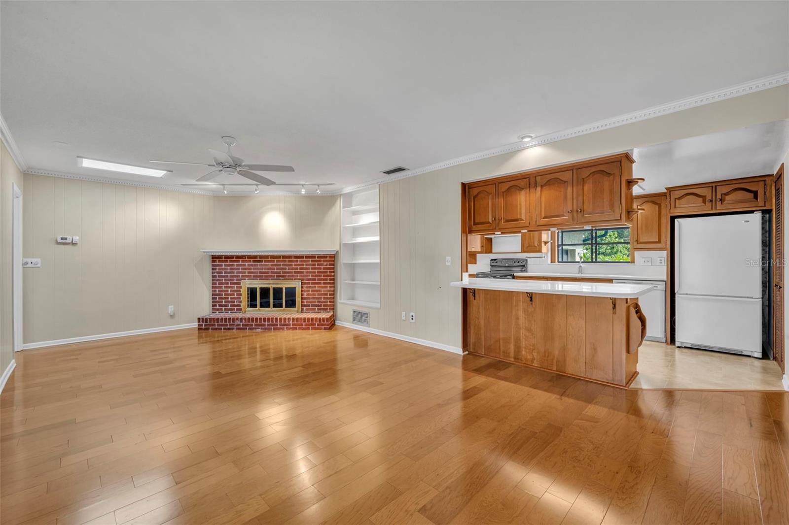 DOMMERICH/MAITLAND HIGHLANDS - Residential