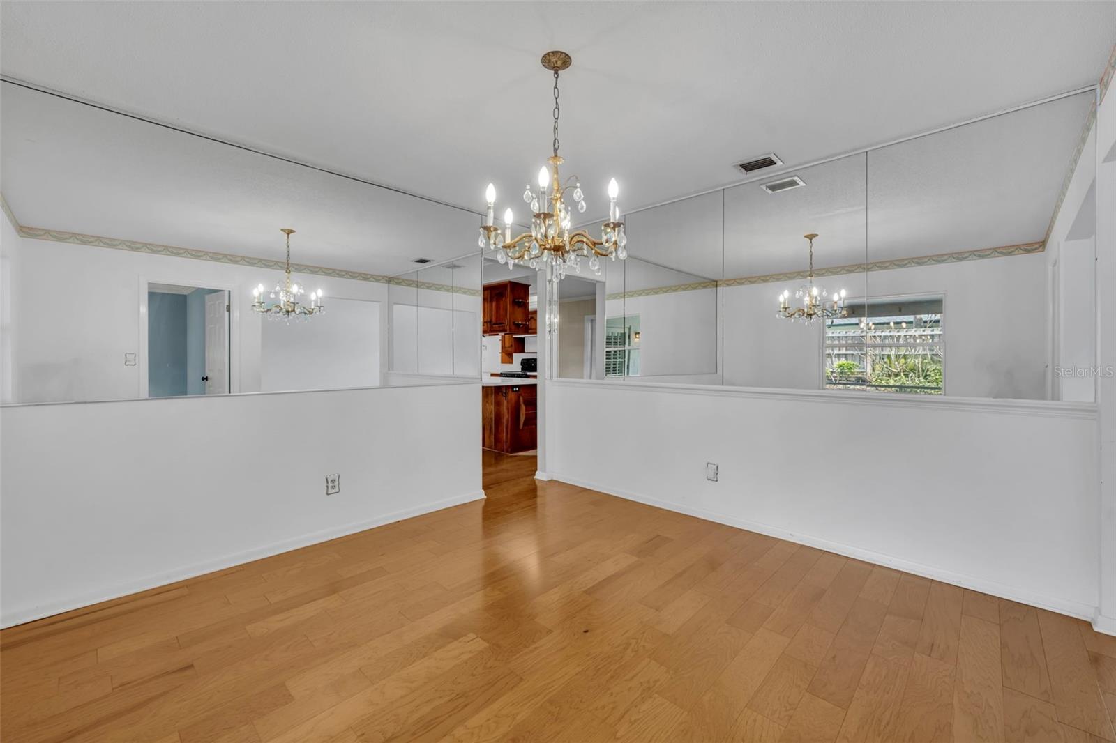 DOMMERICH/MAITLAND HIGHLANDS - Residential