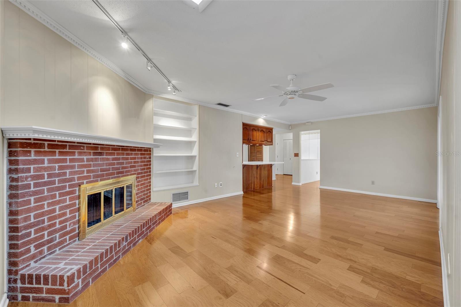 DOMMERICH/MAITLAND HIGHLANDS - Residential