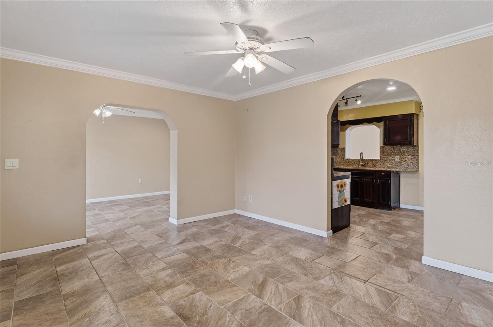 LANCASTER SHORES - Residential