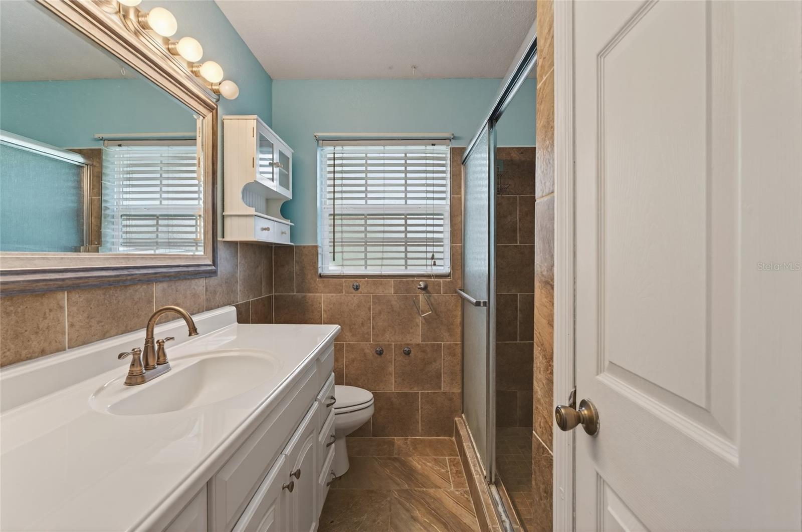 LANCASTER SHORES - Residential