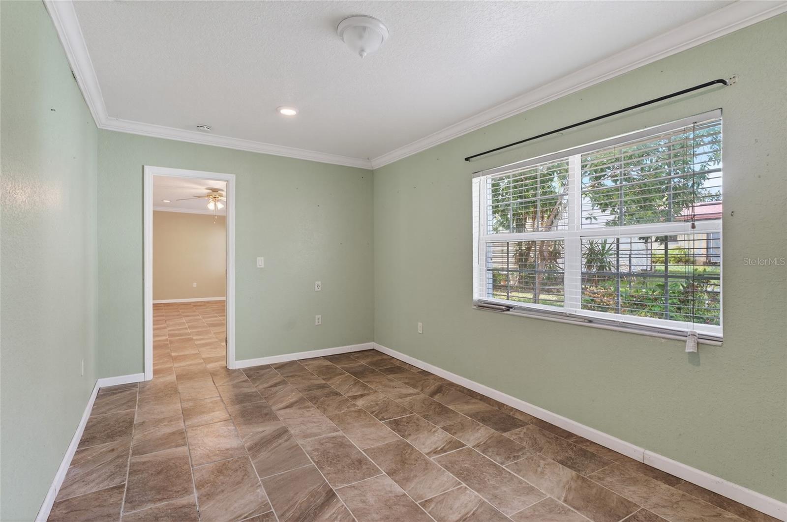 LANCASTER SHORES - Residential