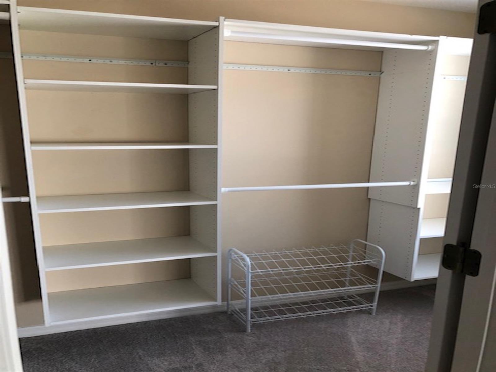 Tuscany Twnhms Ph 01 - Residential Lease