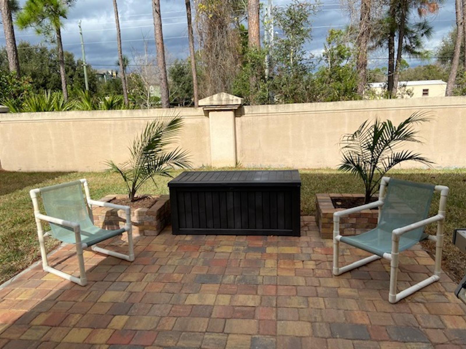 Tuscany Twnhms Ph 01 - Residential Lease