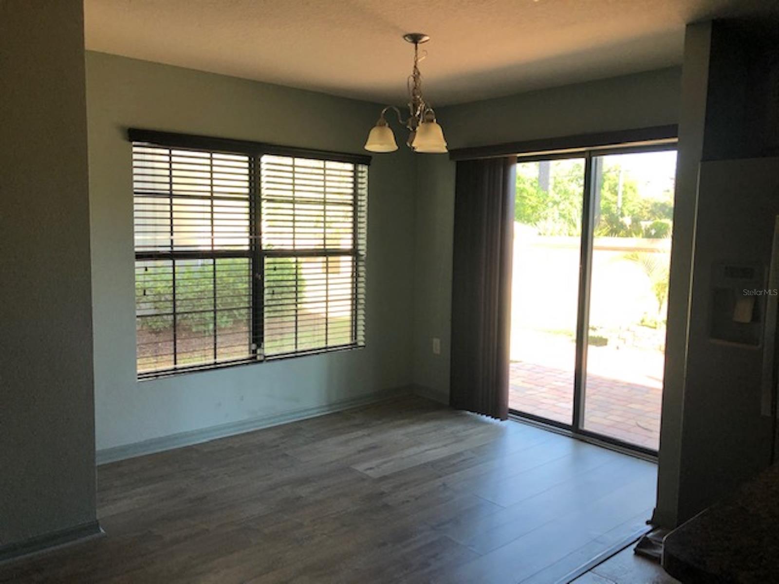 Tuscany Twnhms Ph 01 - Residential Lease