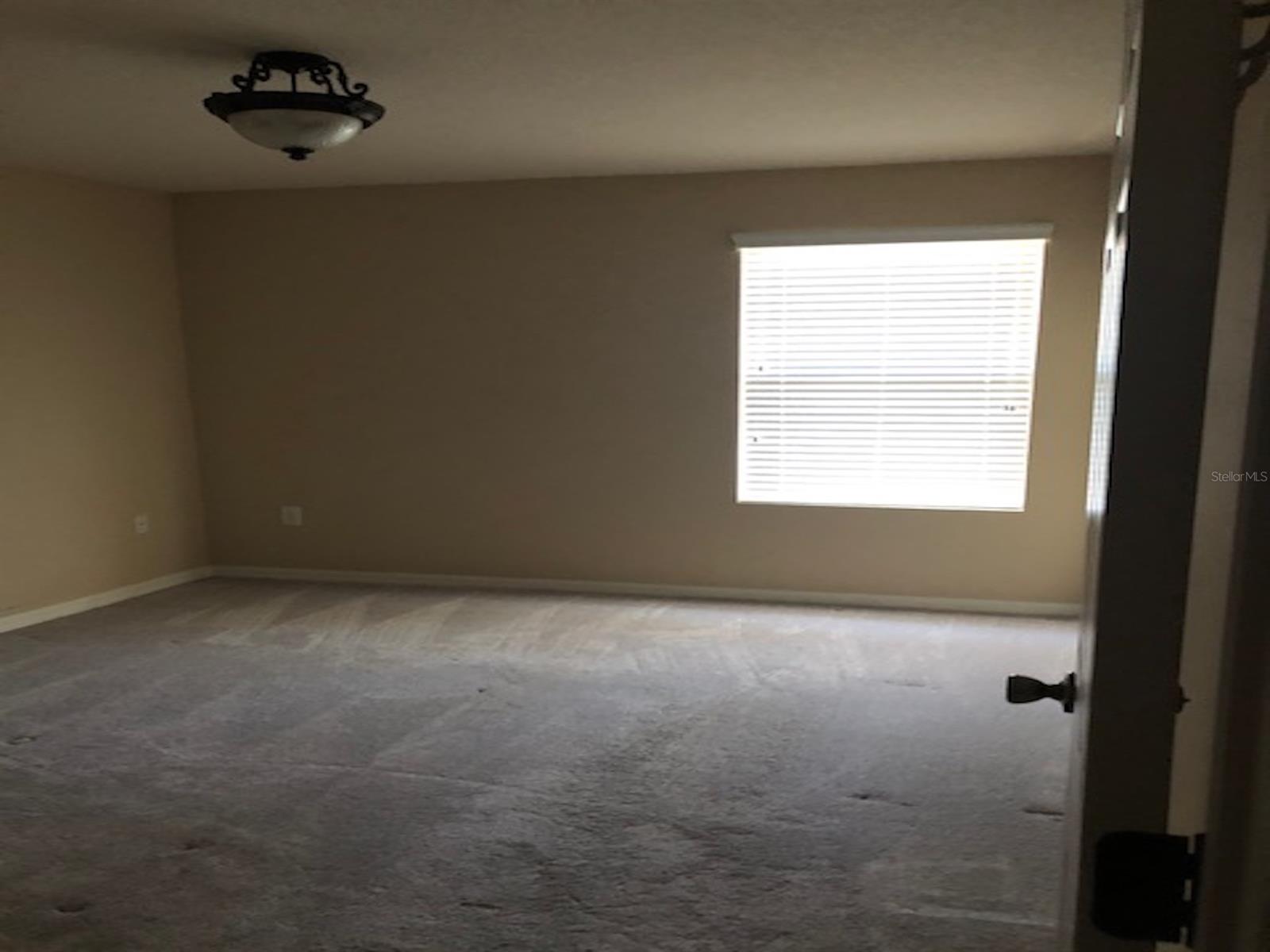 Tuscany Twnhms Ph 01 - Residential Lease