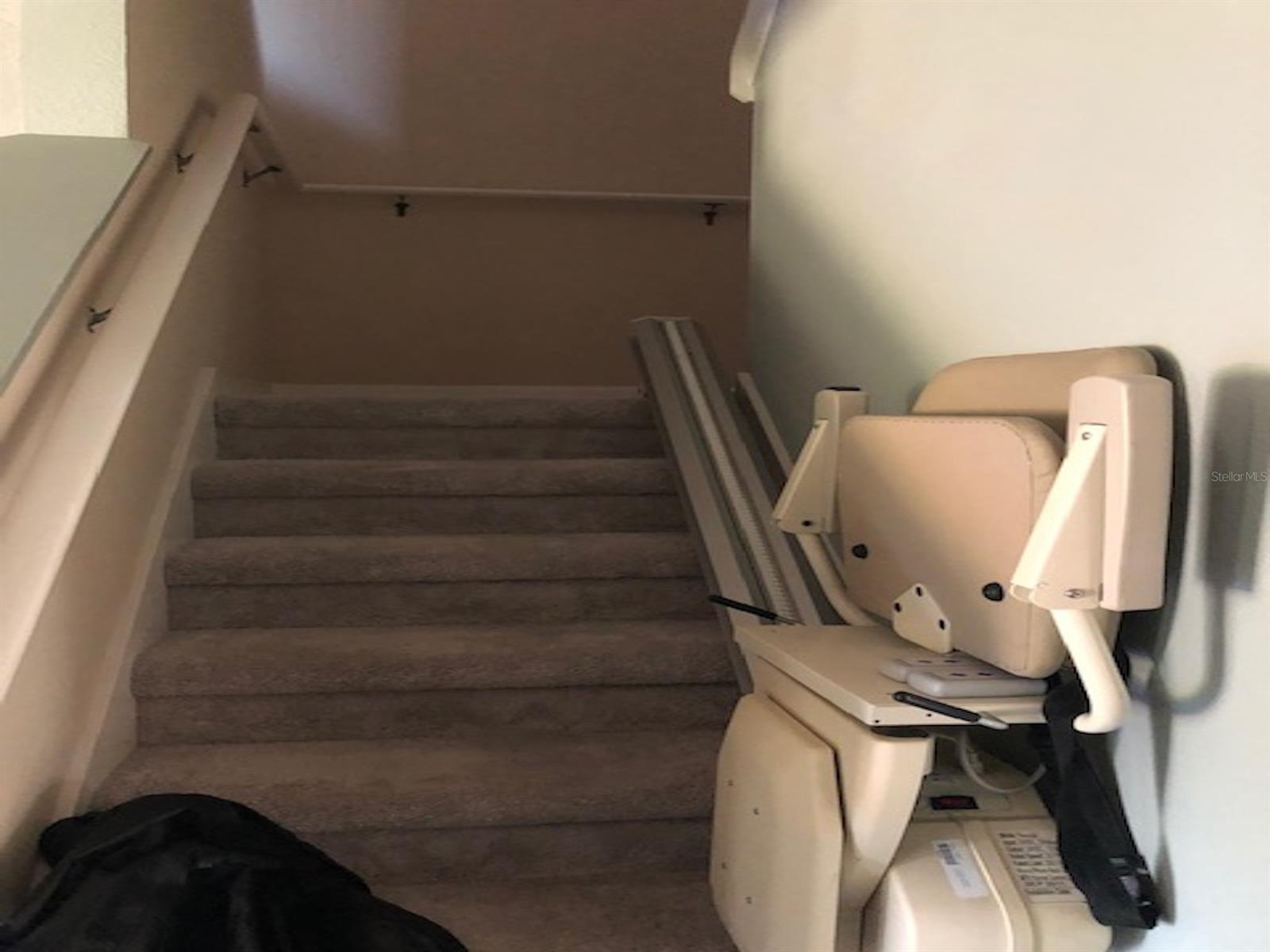 Tuscany Twnhms Ph 01 - Residential Lease