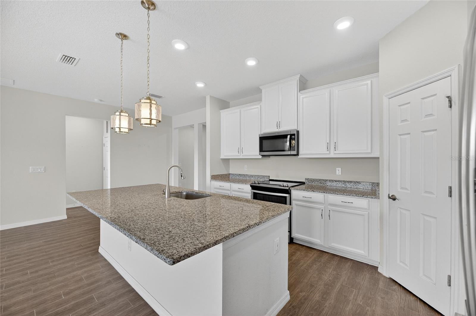 RESERVE AT PARADERA PH 3 - Residential