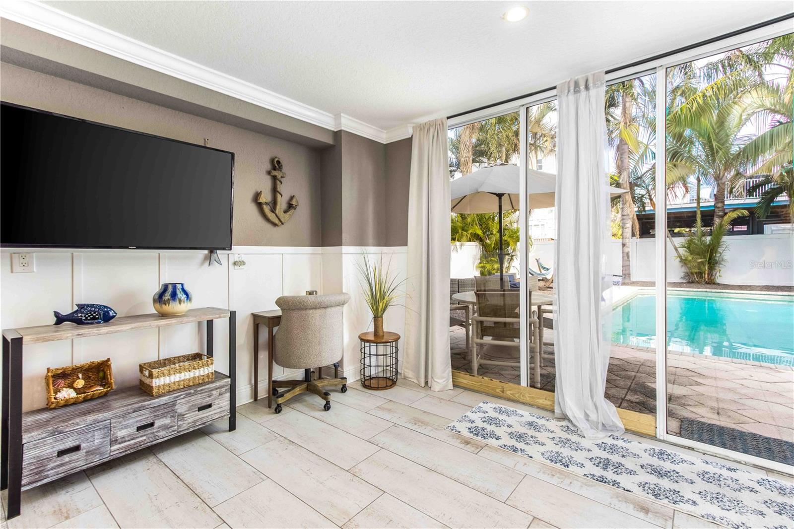 SUTHERLAND TOWN OF - Residential