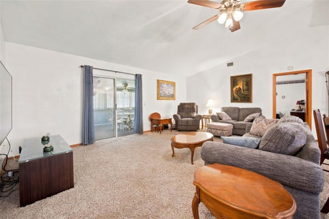Tiny photo for 36 Almond Trail, Ocala, FL 34472 (MLS # OM731448)
