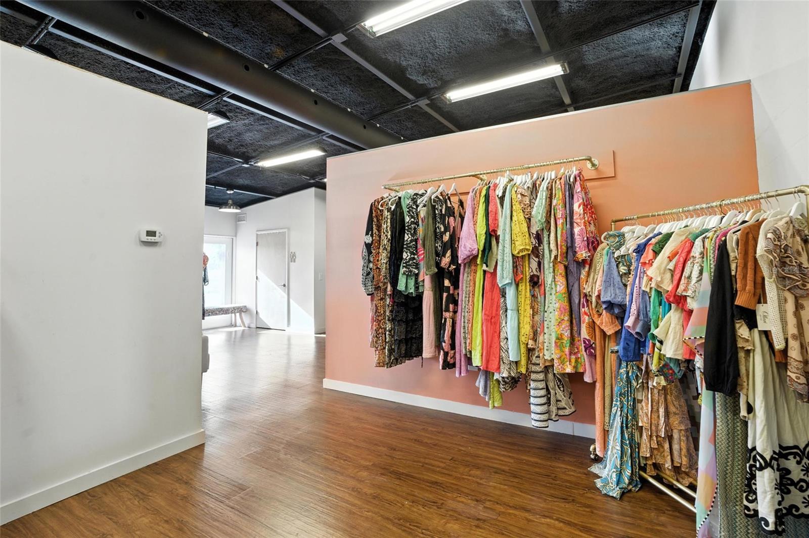 ENGLEWOOD - Commercial Sale