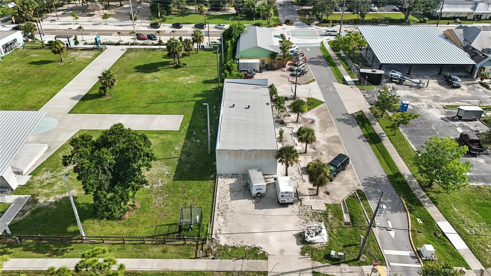 ENGLEWOOD - Commercial Sale