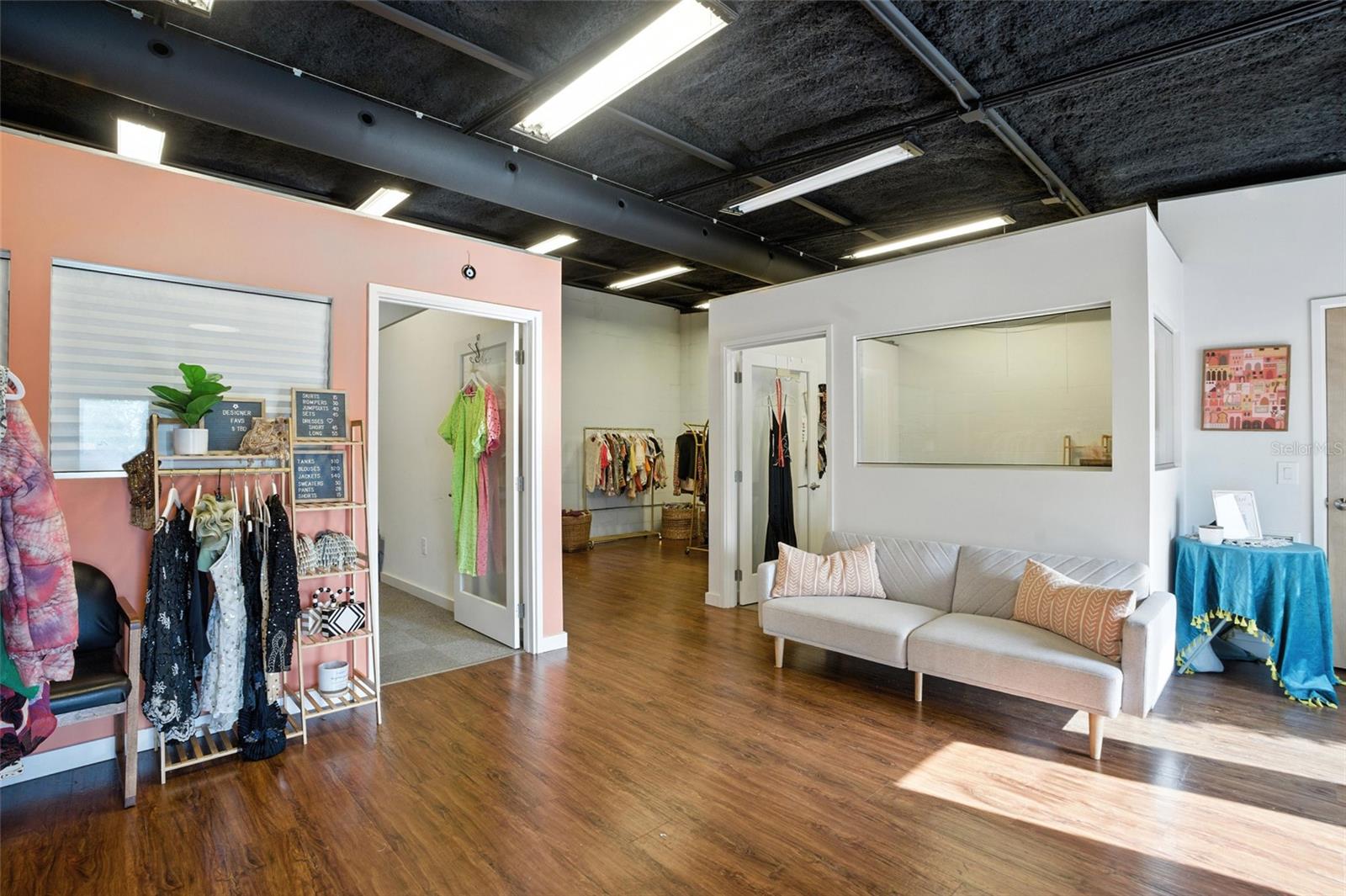 ENGLEWOOD - Commercial Sale