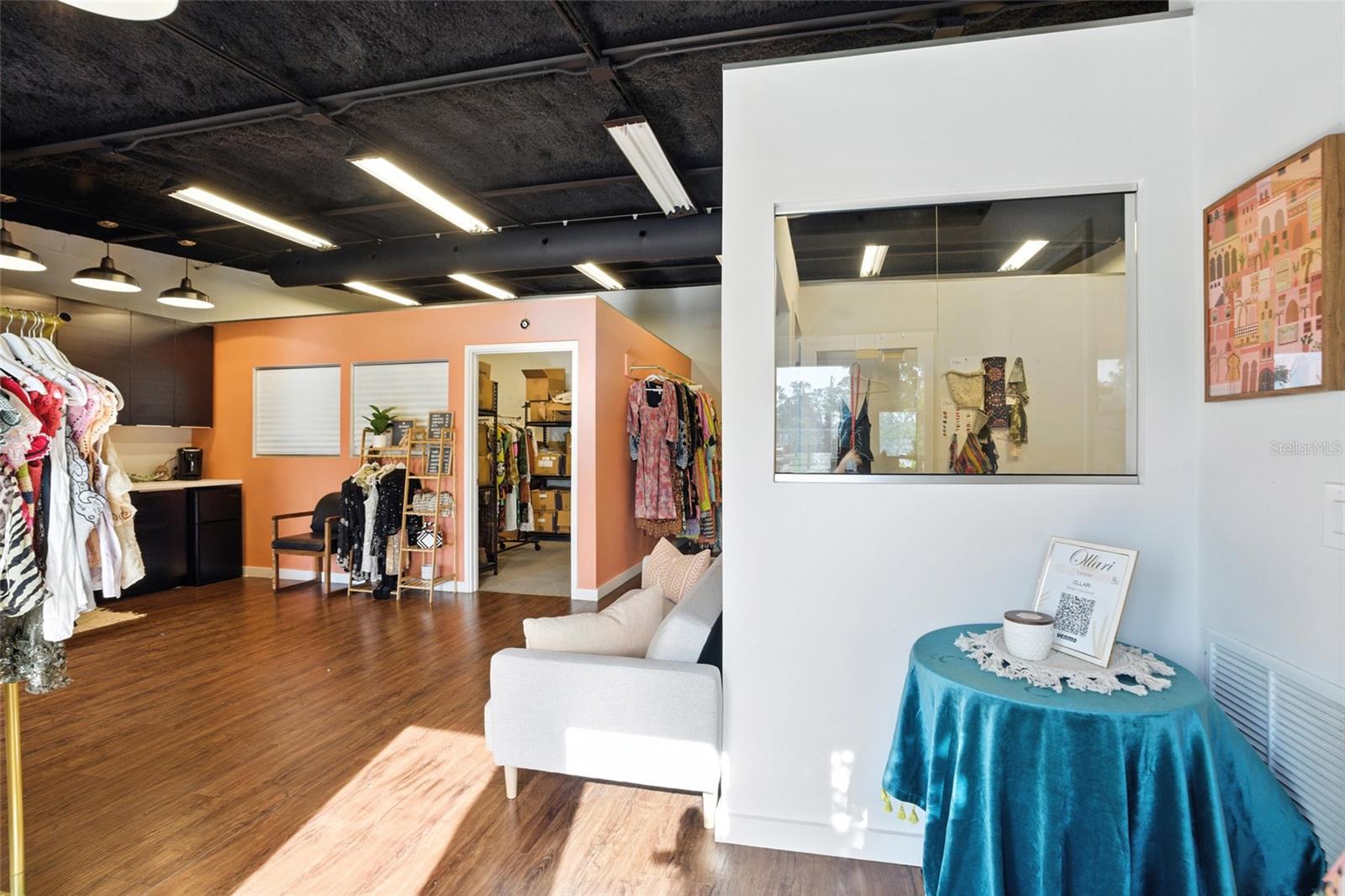 ENGLEWOOD - Commercial Sale