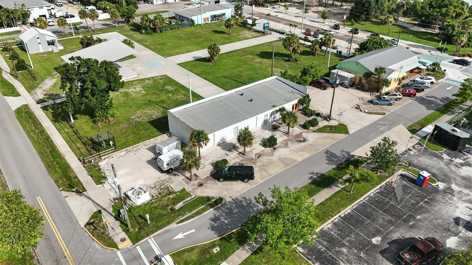 ENGLEWOOD - Commercial Sale