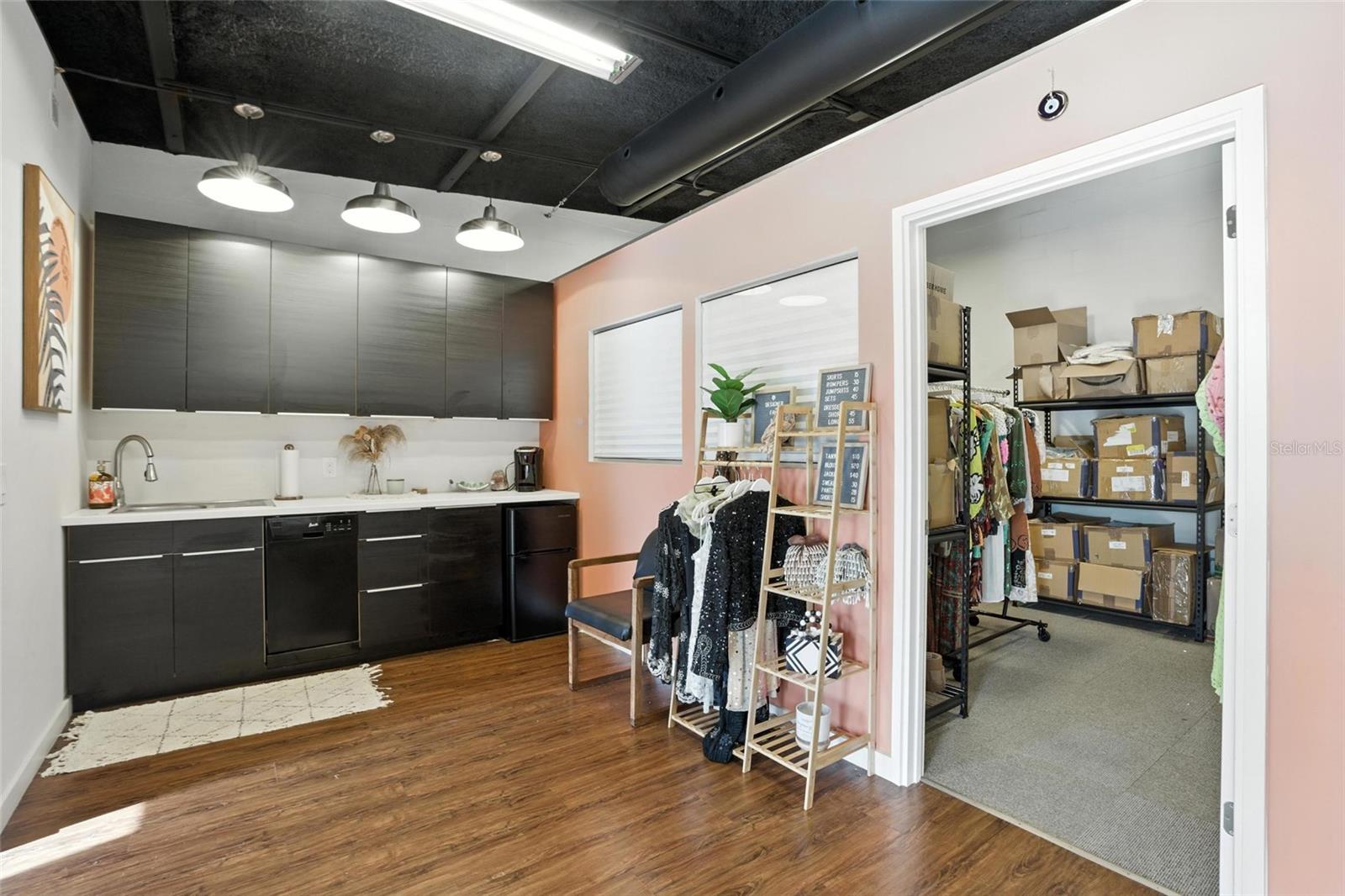 ENGLEWOOD - Commercial Sale