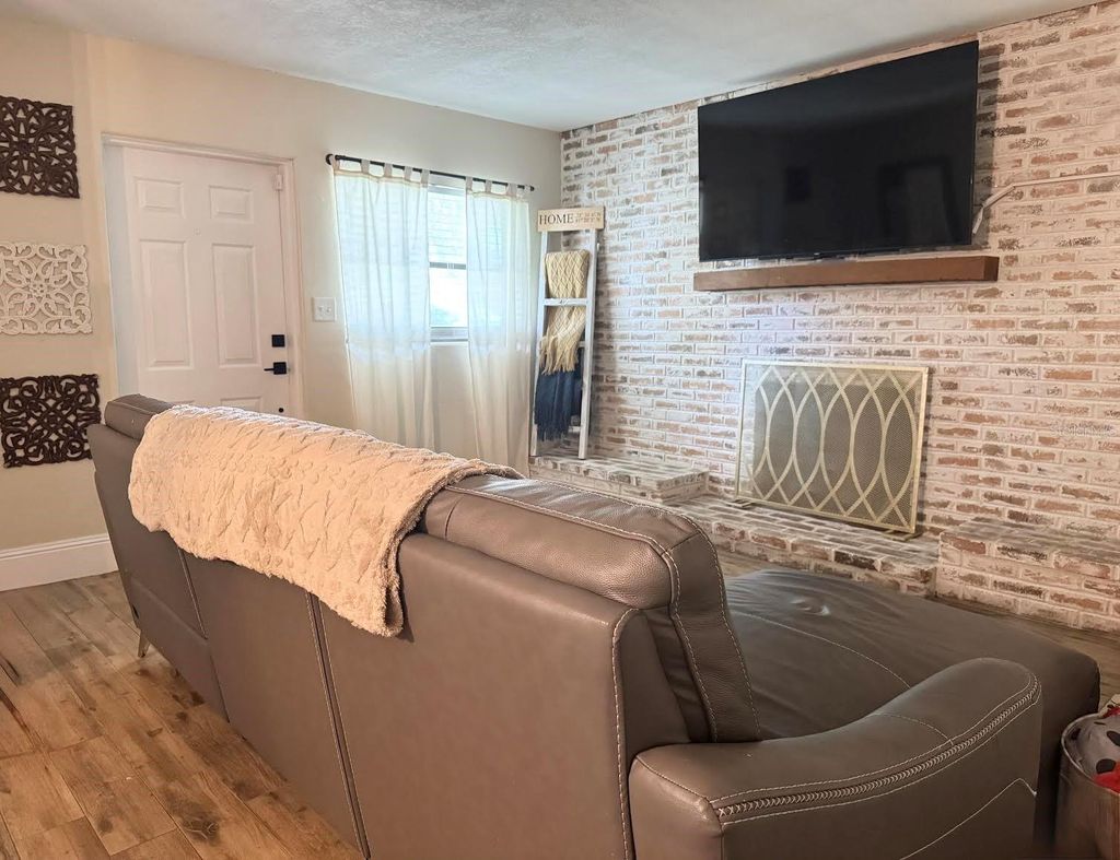 Photo of 4020 Montrose Court, Orlando, FL 32812 (MLS # O6349936)