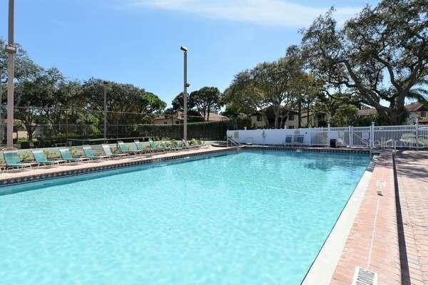 SHOREWALK BATH & TENNIS CLUB 14 - Residential
