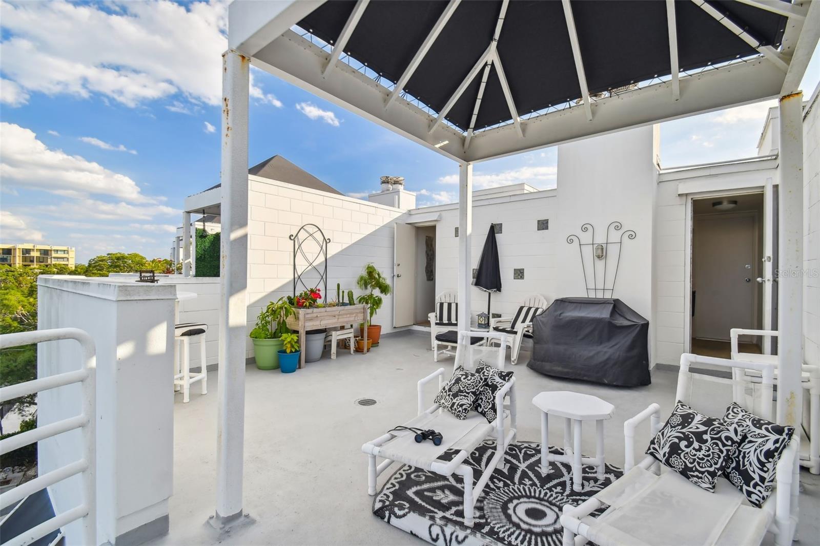 BAYSHORE ON THE BLVD A CO - Residential