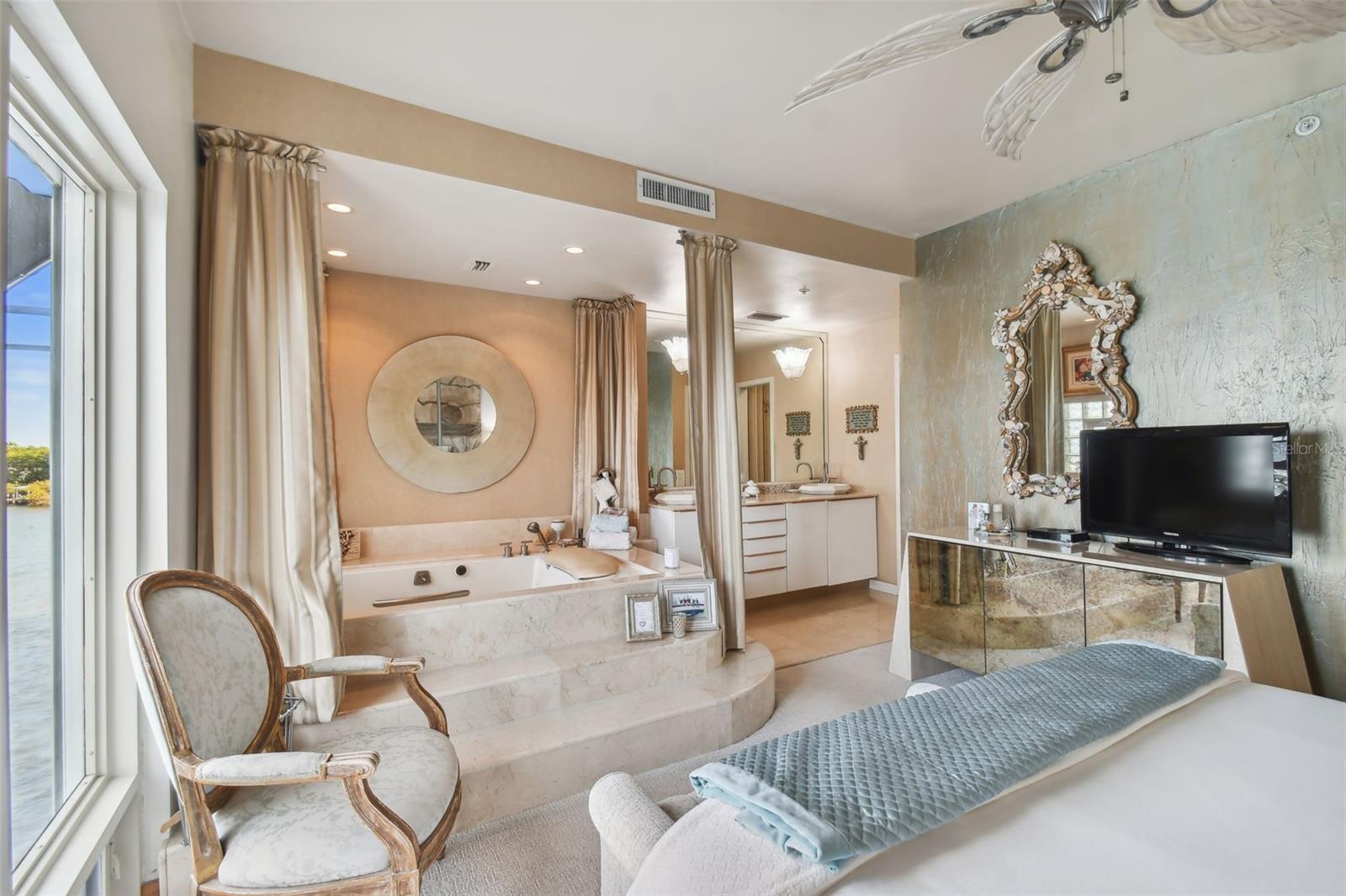 BAYSHORE ON THE BLVD A CO - Residential