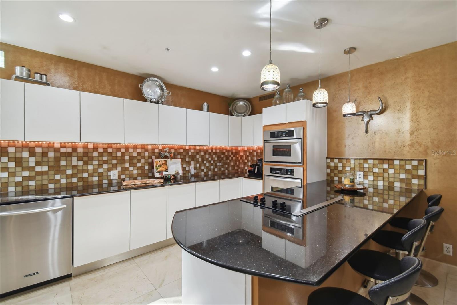 BAYSHORE ON THE BLVD A CO - Residential