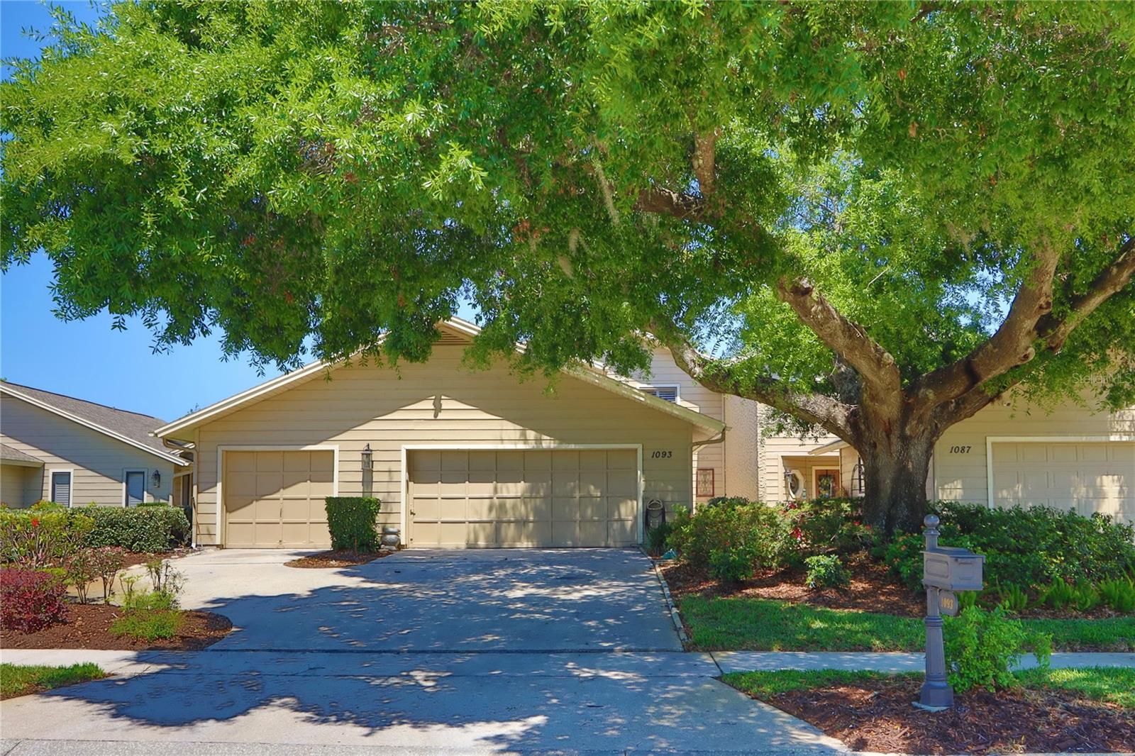 1093 MUIRFIELD COURT