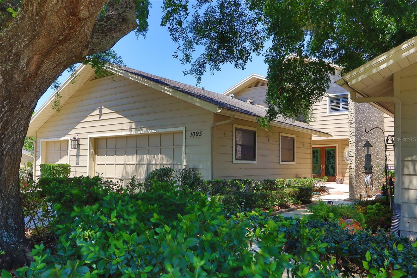1093 MUIRFIELD COURT