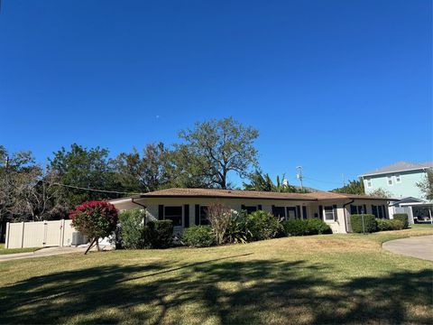 A home in TAMPA