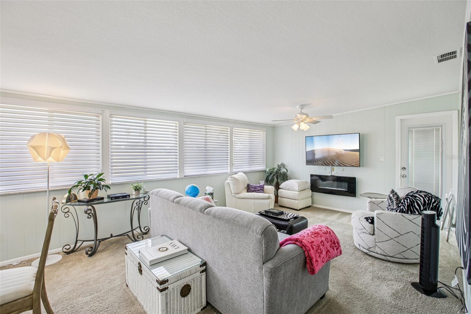 DEL WEBBS SUN CITY FLORIDA UN - Residential