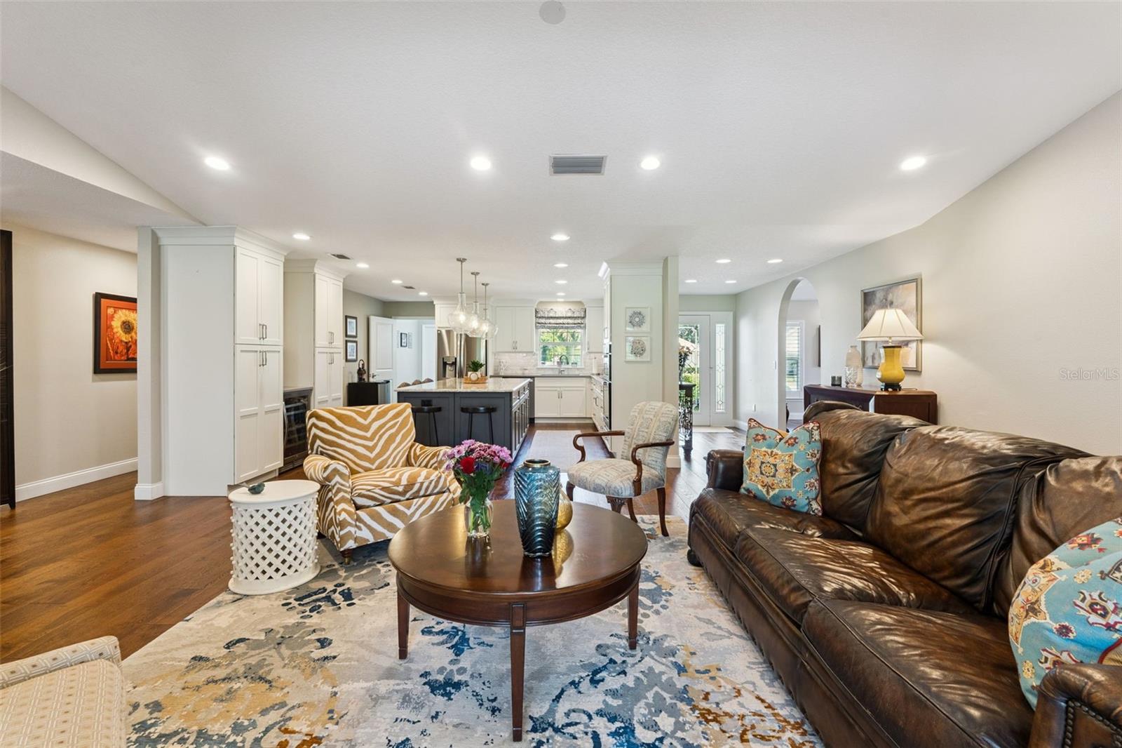 1609 MAJESTIC OAK DRIVE