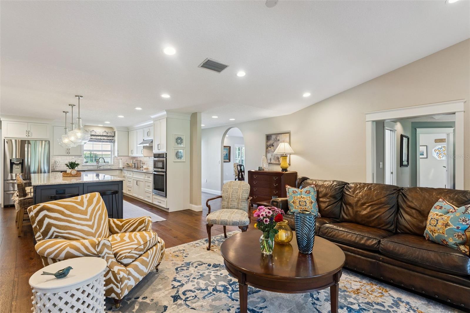 1609 MAJESTIC OAK DRIVE