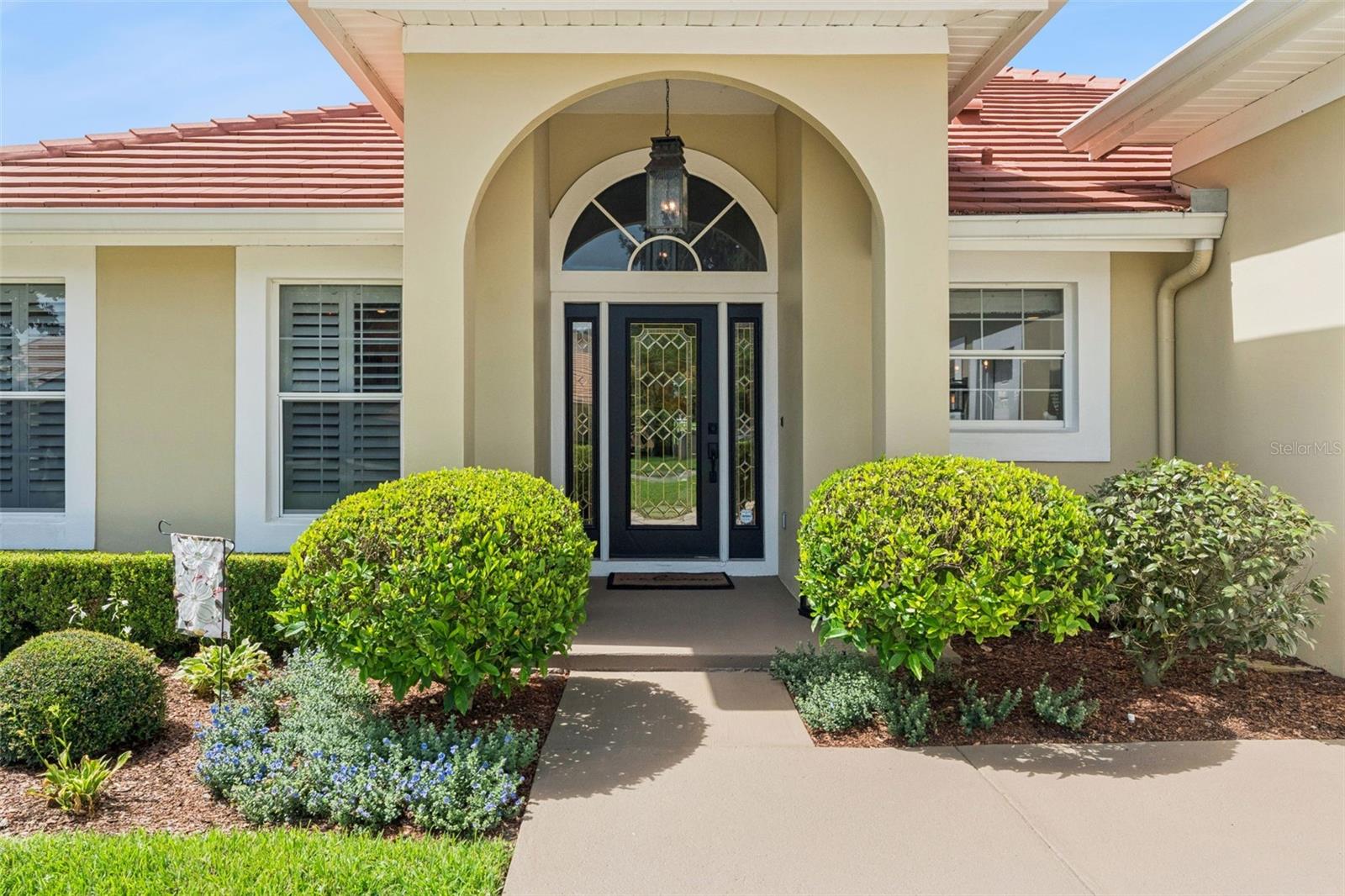 1609 MAJESTIC OAK DRIVE