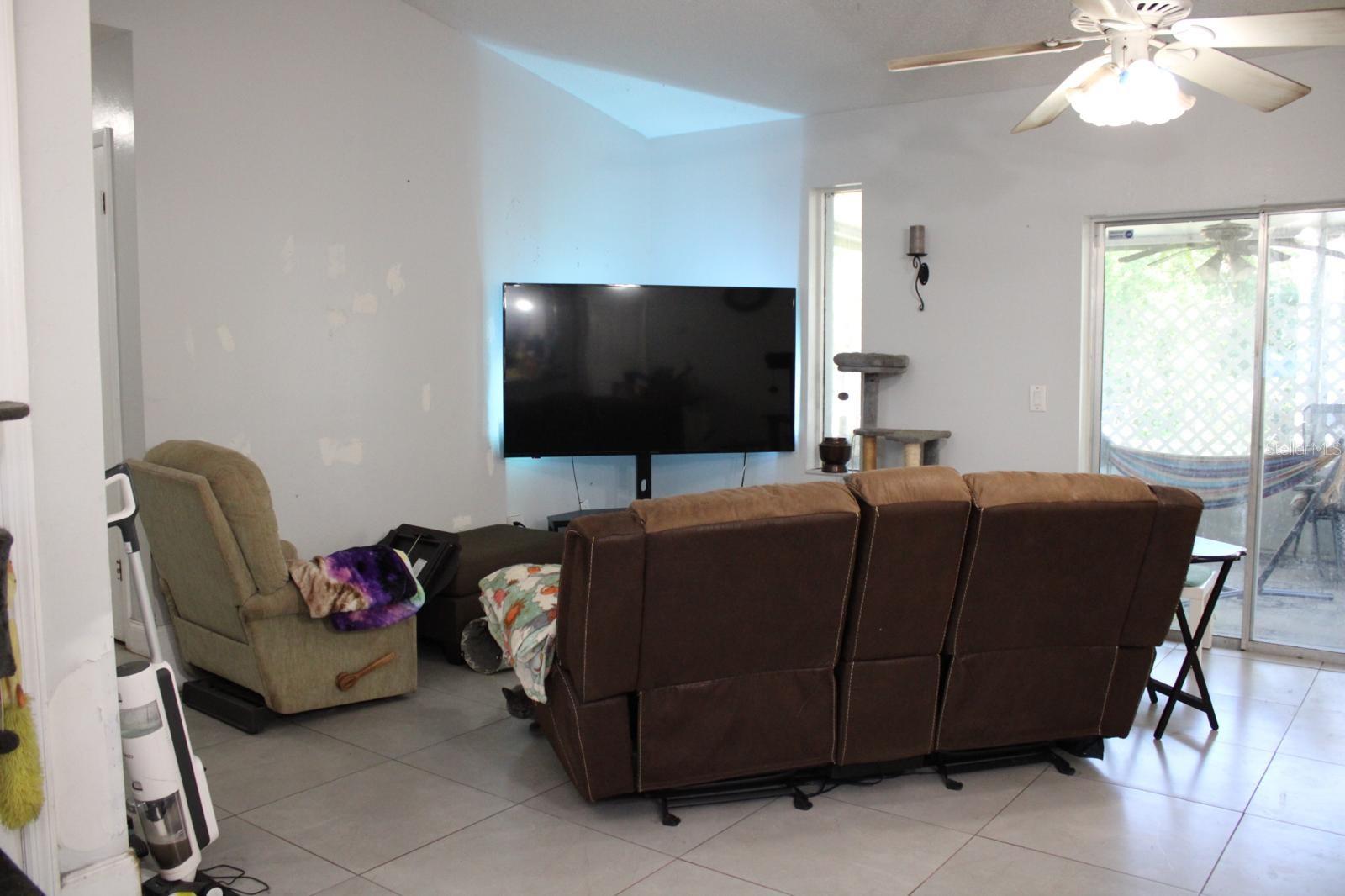 DELTONA LAKES UNIT 71 - Residential