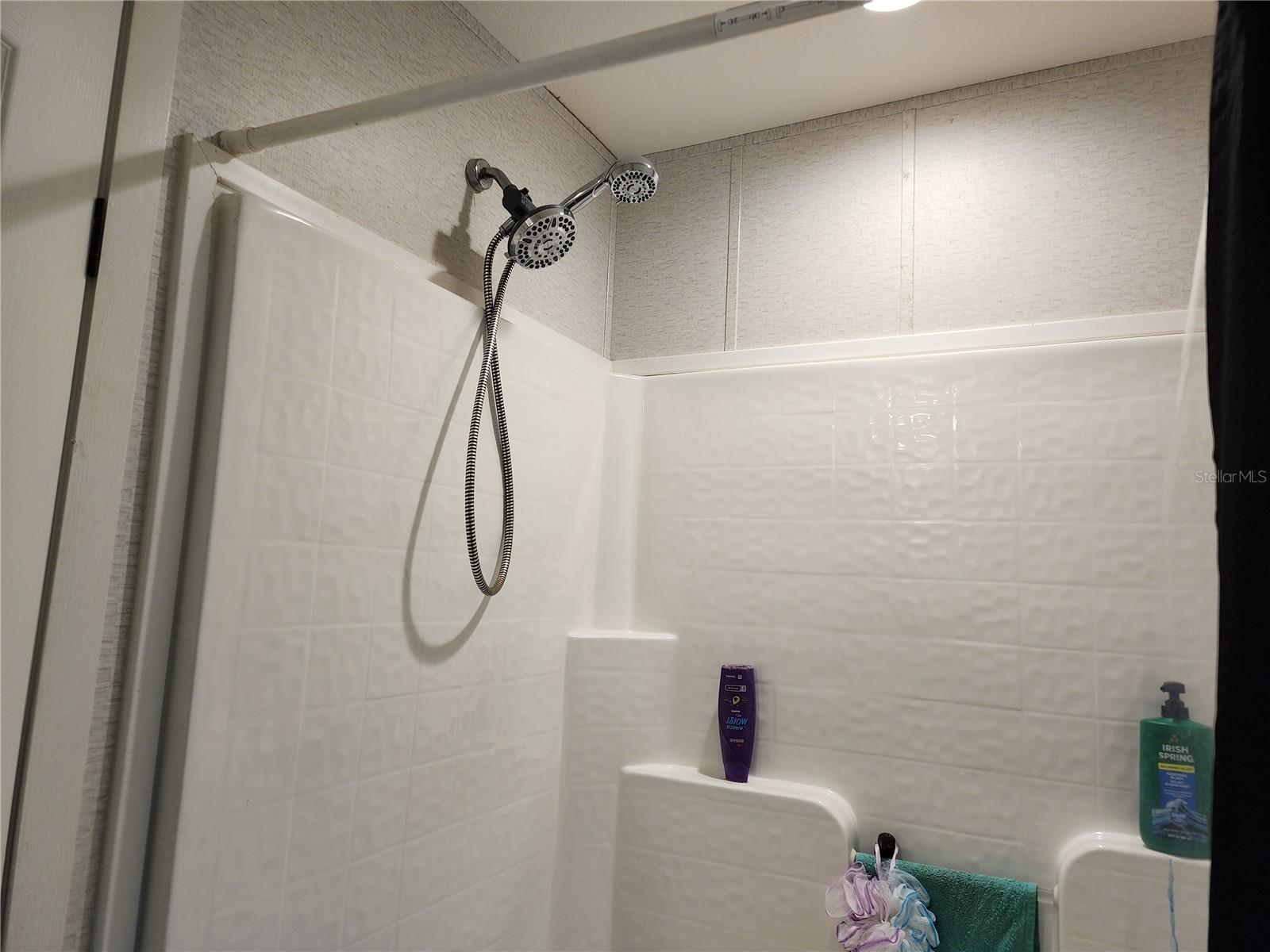 LAKE ESTATES/COLONY ESTATES/GROVEWOOD - Residential