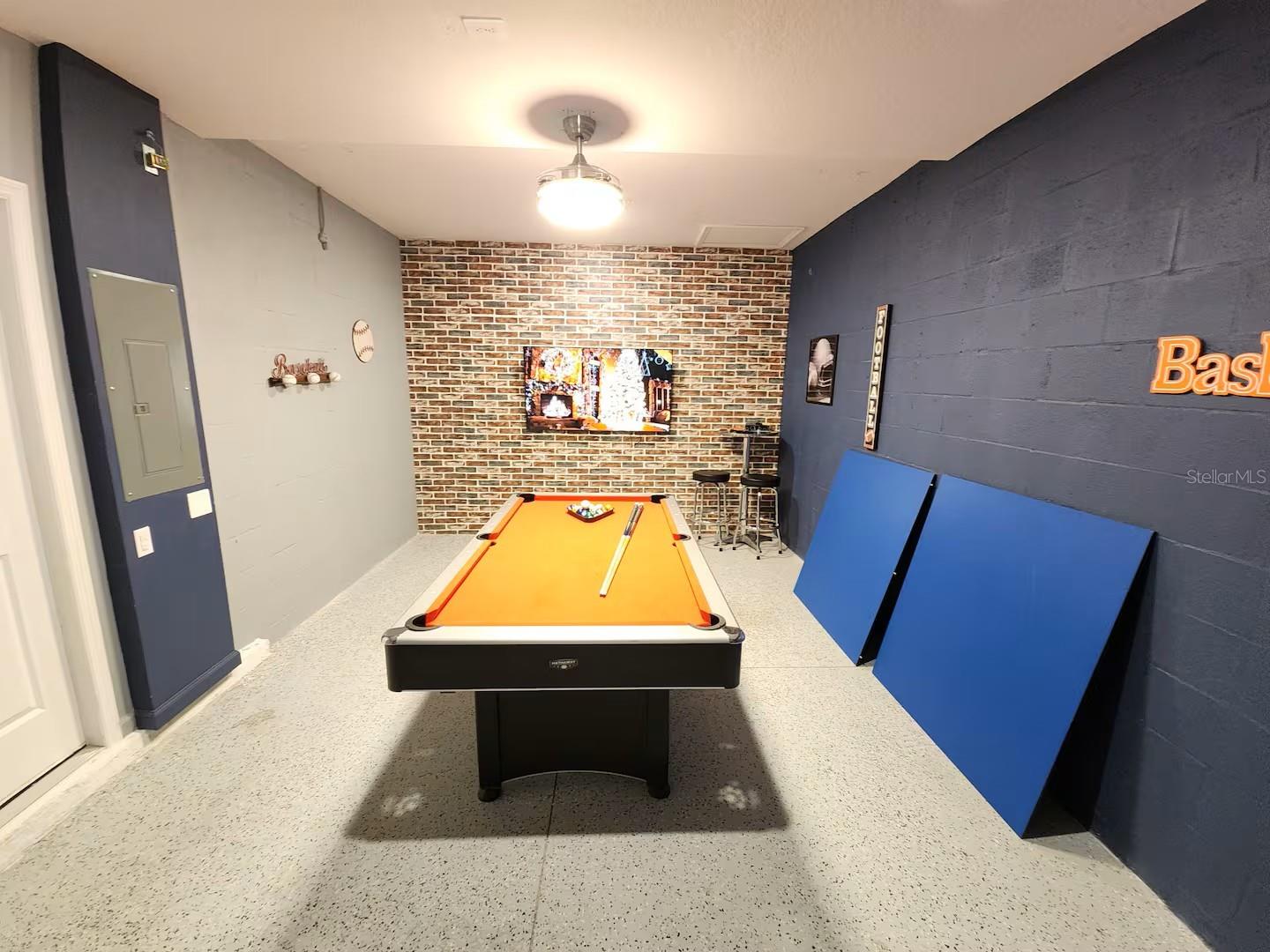 CHAMPIONSGATE CONDO 4 PH 25 & 26 - Residential