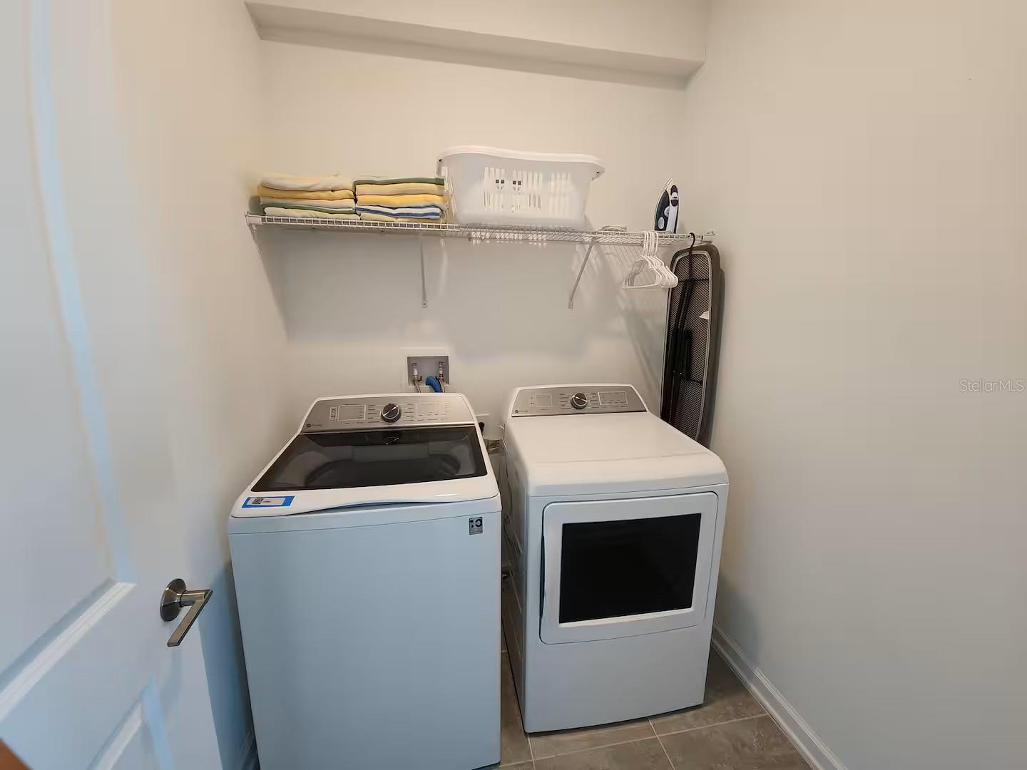 CHAMPIONSGATE CONDO 4 PH 25 & 26 - Residential