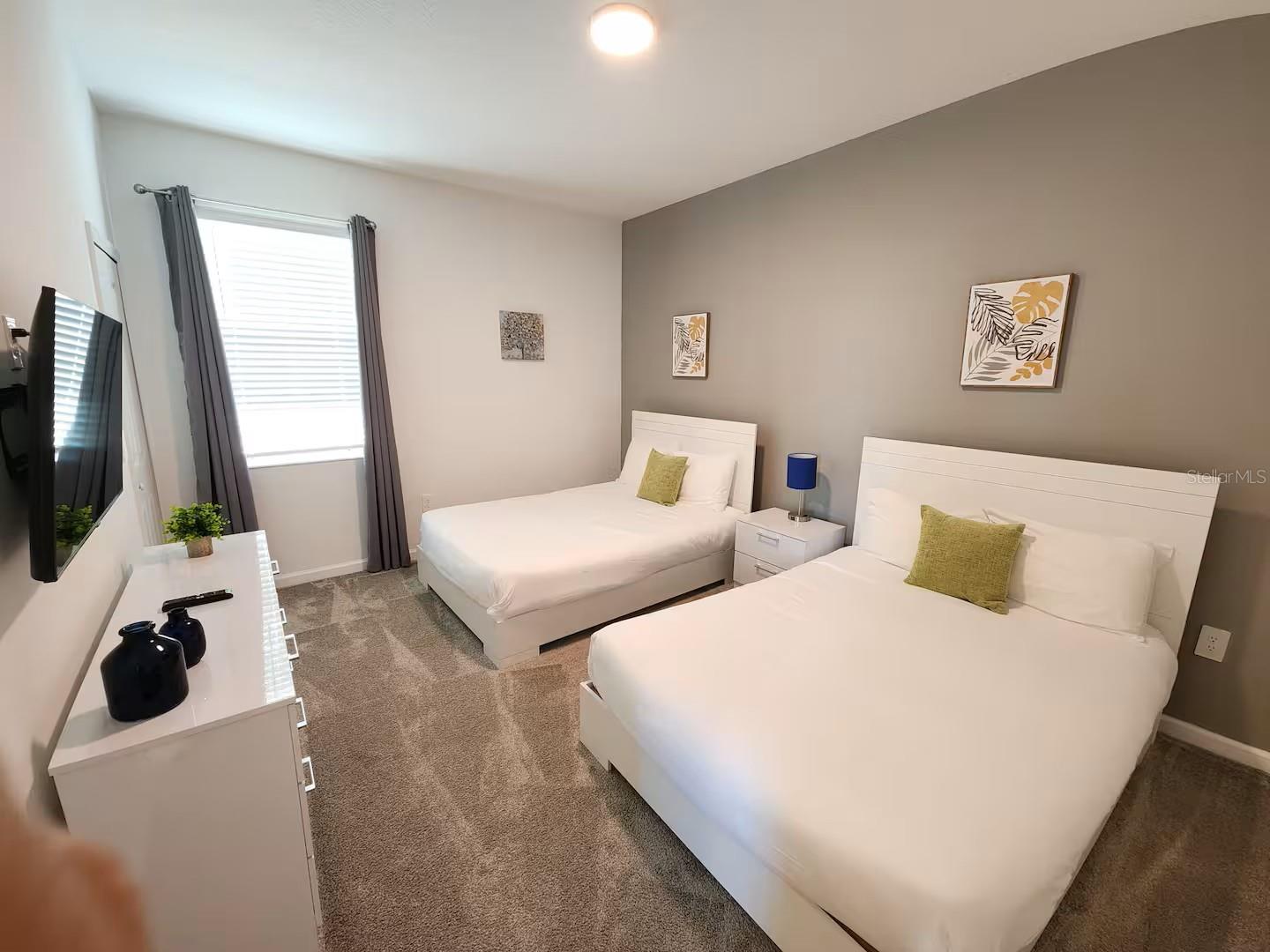 CHAMPIONSGATE CONDO 4 PH 25 & 26 - Residential