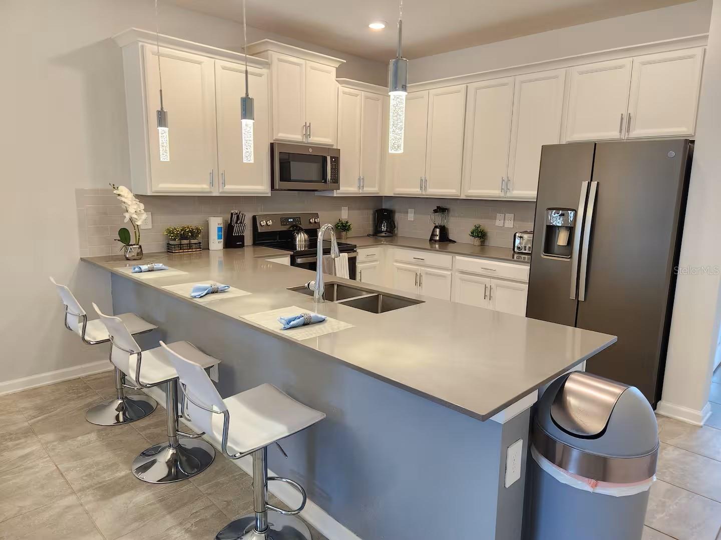 CHAMPIONSGATE CONDO 4 PH 25 & 26 - Residential