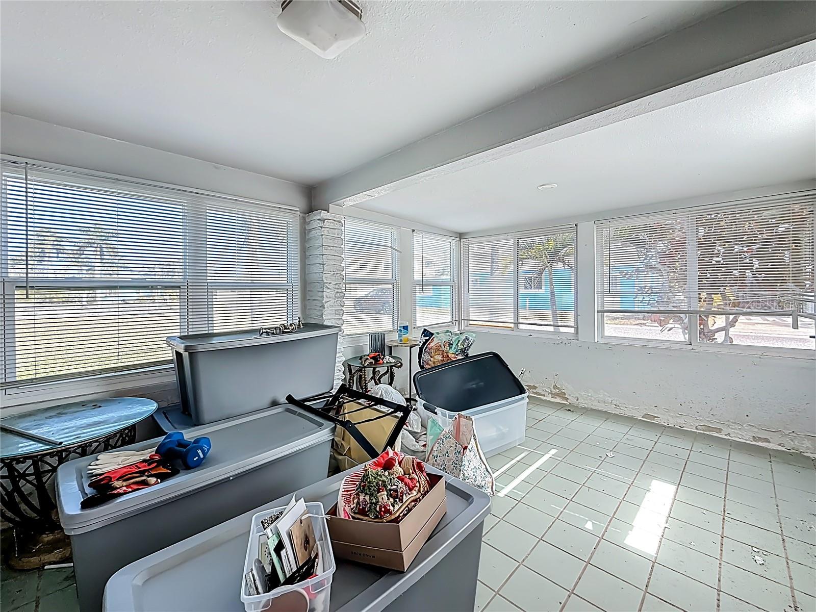 SURFSIDE SUB 3 - Residential