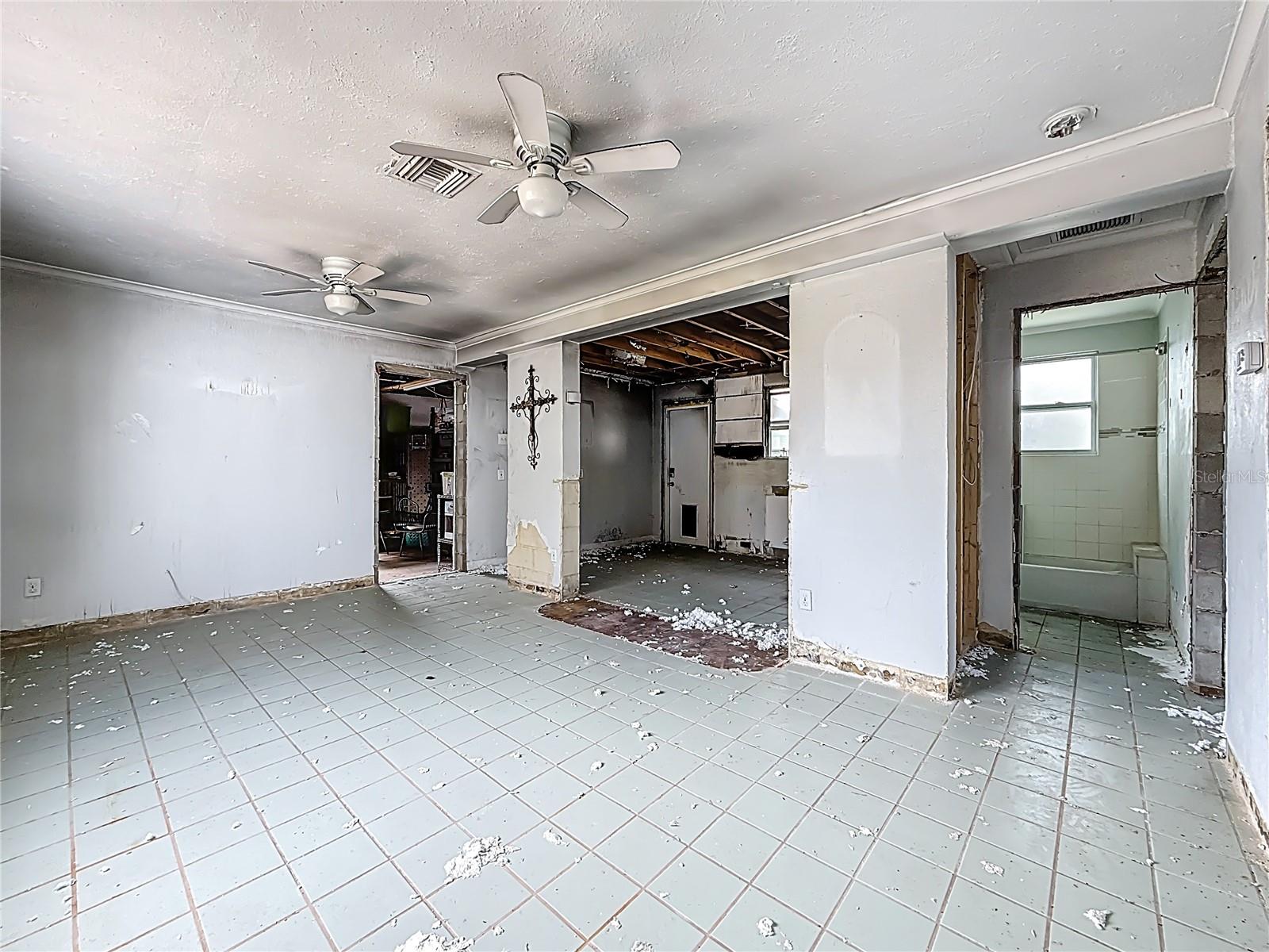 SURFSIDE SUB 3 - Residential